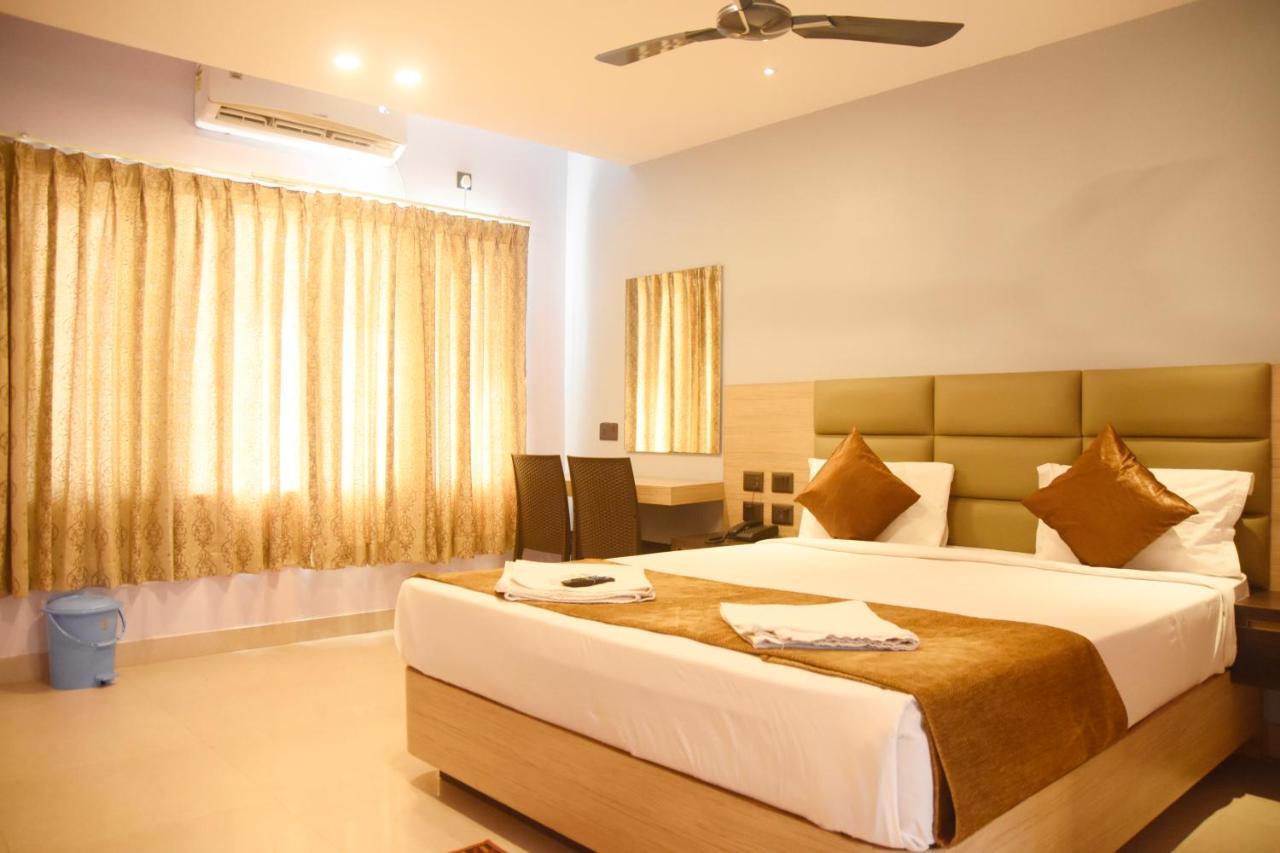 Hotel Om International Gokarna  Exterior foto