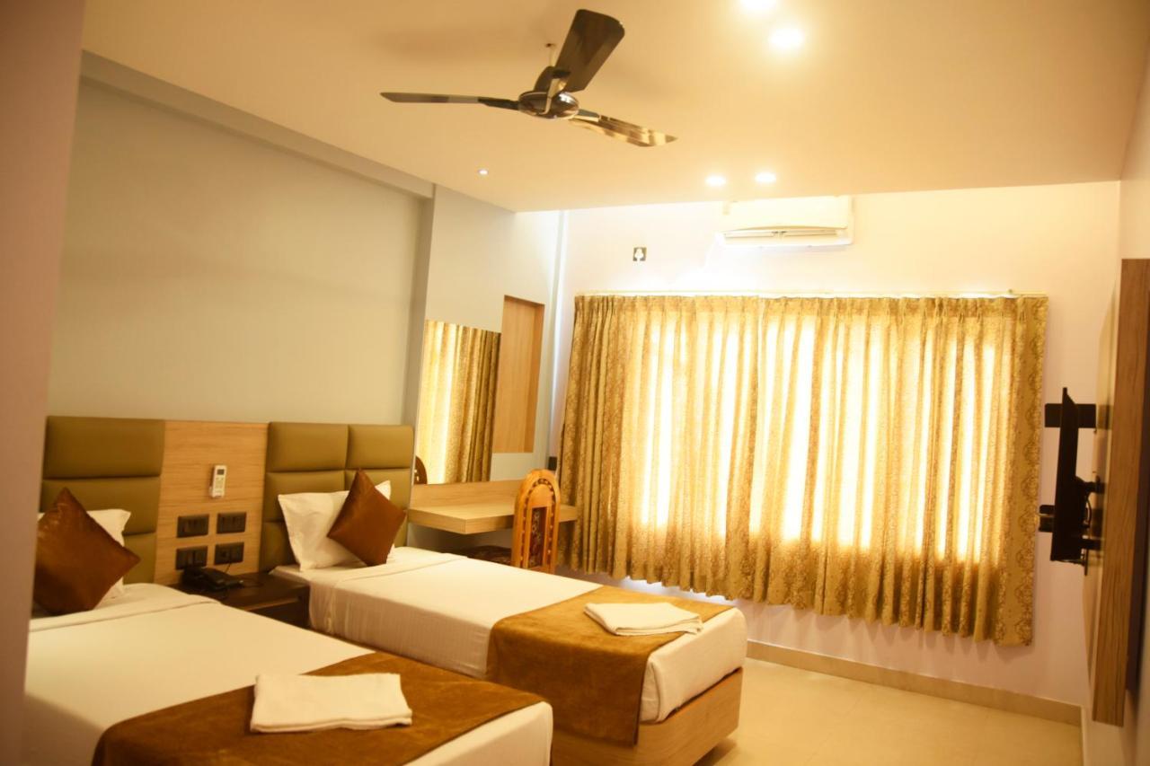 Hotel Om International Gokarna  Exterior foto